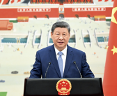 封面：习近平接受外国新任驻华大使递交国书